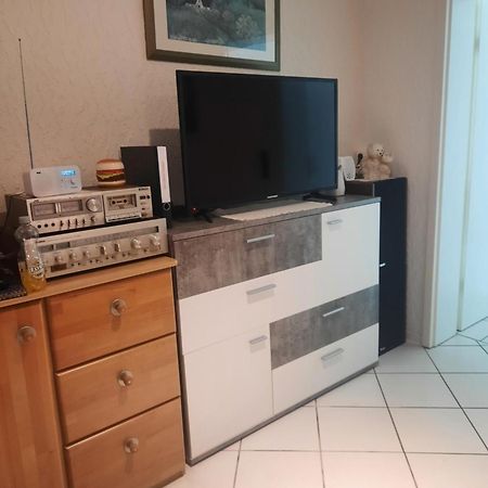 Apartment Am Muehlenbusch Neuss Bagian luar foto